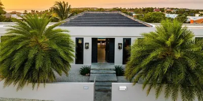 4-bedroom house in Jan Thiel